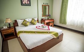 Ny Ka Smy Hotel
